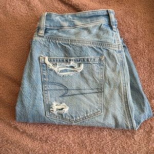 American Eagle Mom Jeans :)